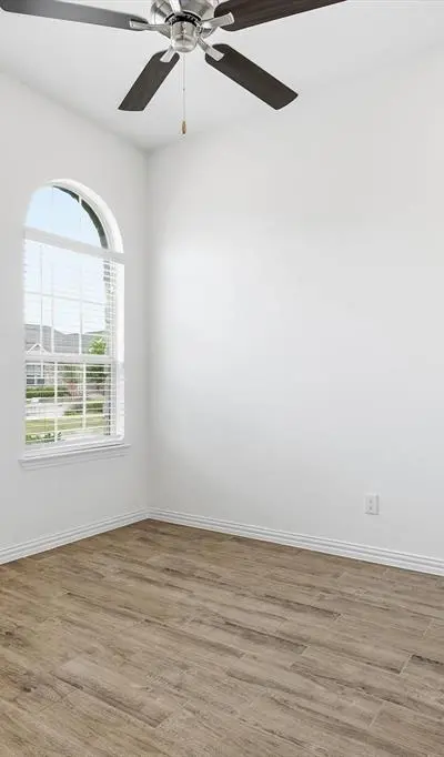 4747 Kings Garden Parkway, Arlington TX 76005 - Photo 5