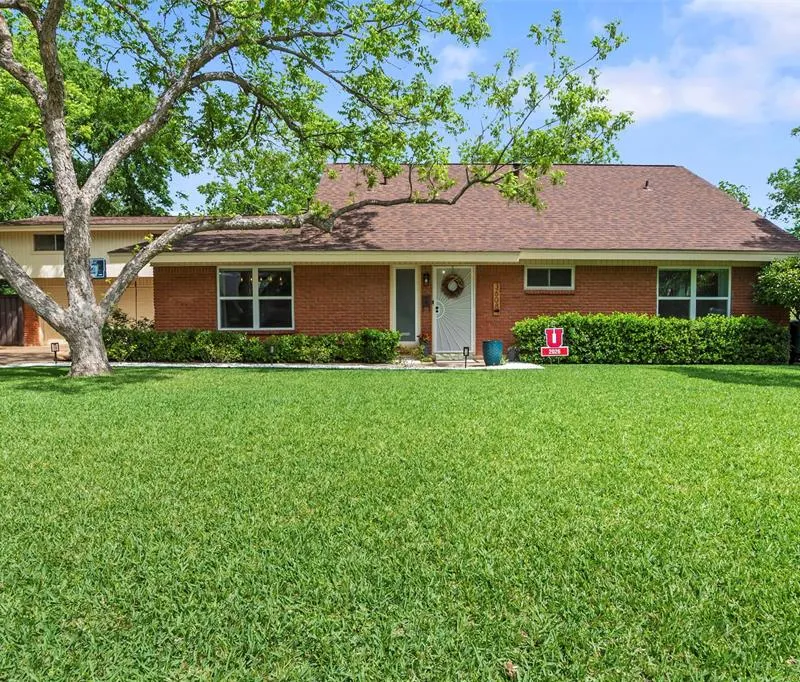 3608 Wooten Drive, Fort Worth TX 76133