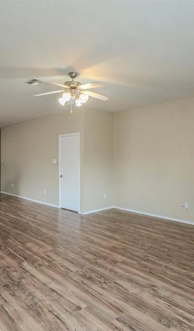 1311 Chapman Drive, Lancaster TX 75134 - Photo 4