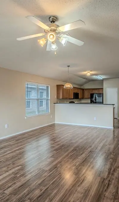 1311 Chapman Drive, Lancaster TX 75134 - Photo 5