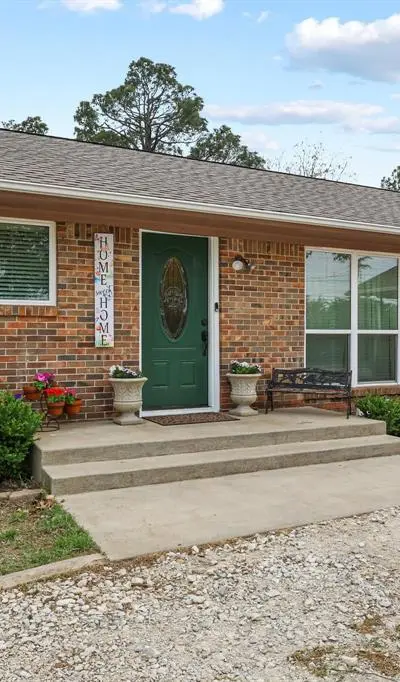 416 4th Street, Whitesboro TX 76273 - Photo 2