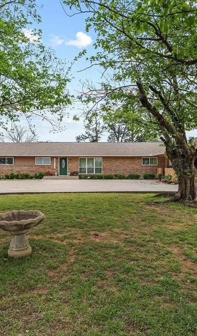 416 4th Street, Whitesboro TX 76273 - Photo 4
