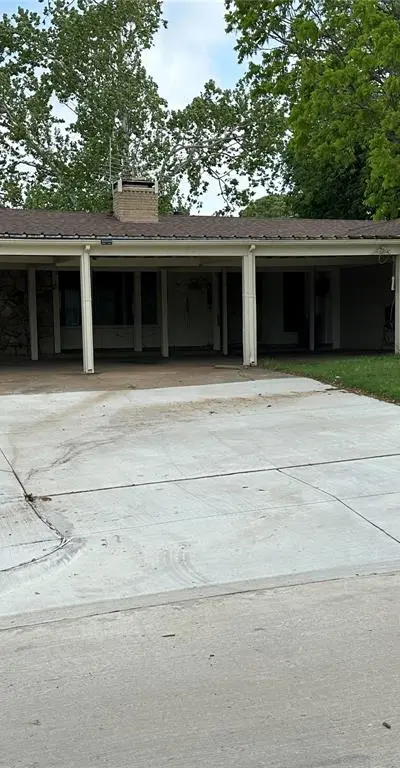 1029 S Gloucester Street, Irving TX 75062