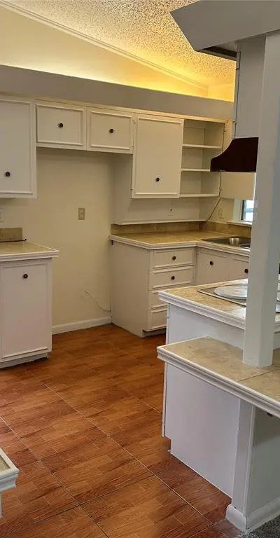 1029 S Gloucester Street, Irving TX 75062 - Photo 5