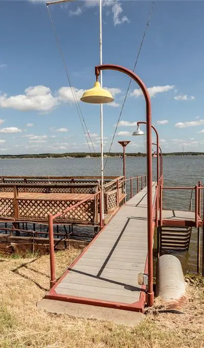722 Storey Road, Nocona TX 76255 - Photo 2