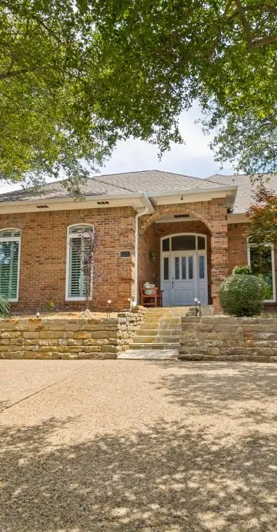 9502 Moss Haven Drive, Dallas TX 75231