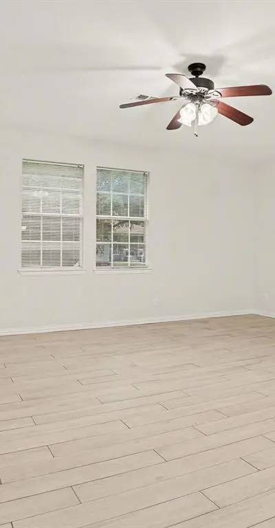 2446 Catherine Street, Dallas TX 75211 - Photo 2