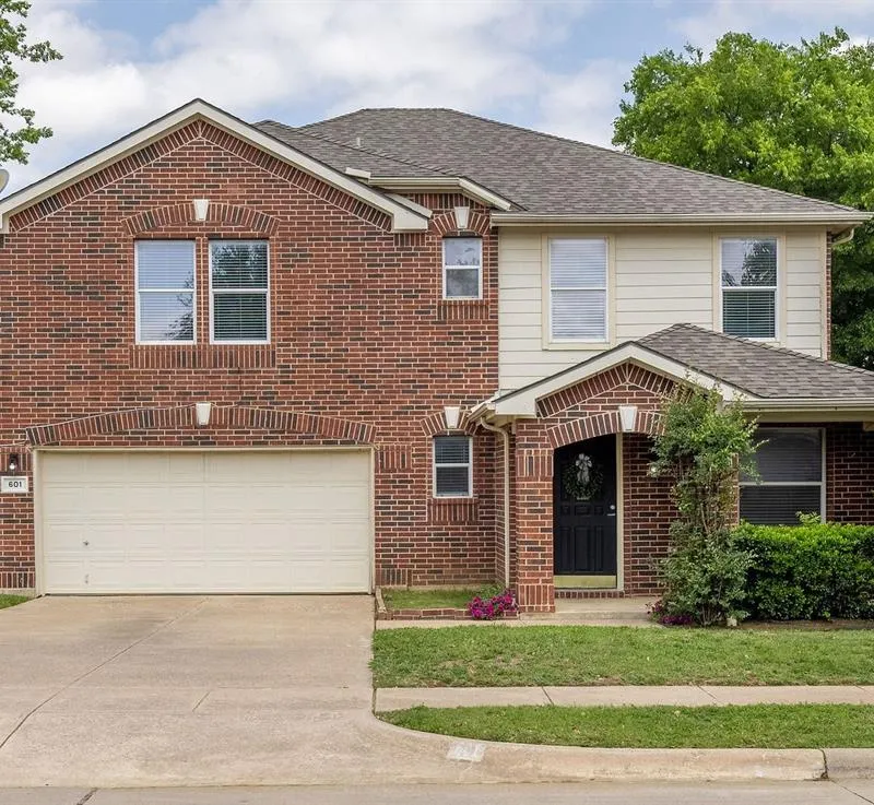 601 Amy Way, Euless TX 76039