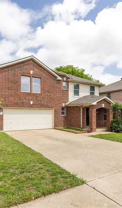 601 Amy Way, Euless TX 76039 - Photo 2