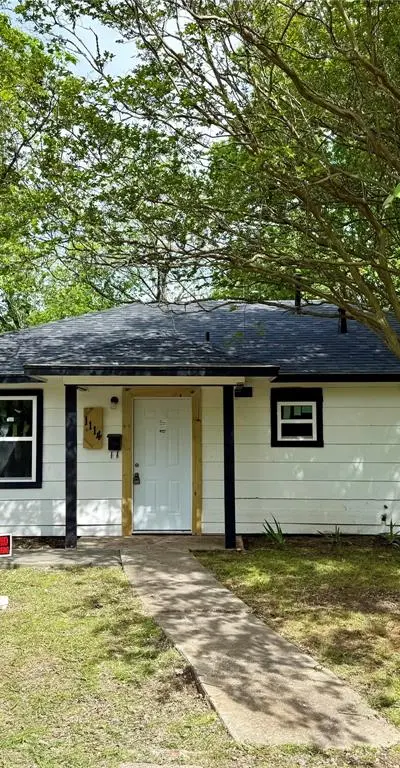1114 Blackburn Street, Commerce TX 75428