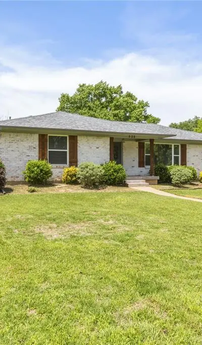 535 Degan Avenue, Lewisville TX 75057 - Photo 2