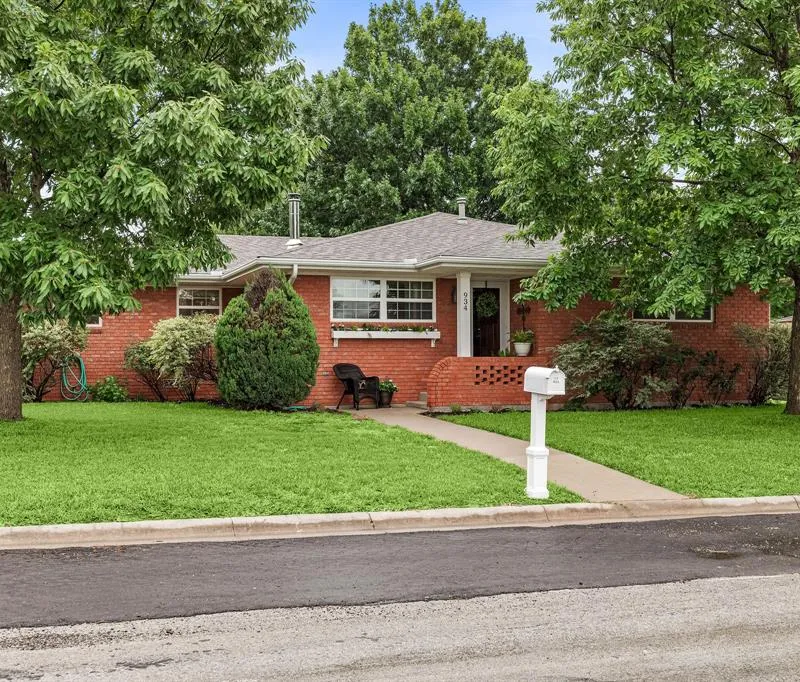 934 N Maple Street, Muenster TX 76252