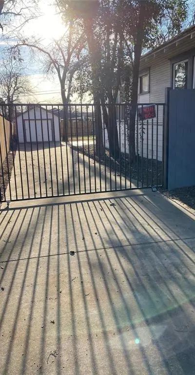 1019 Wayne Street, Dallas TX 75223 - Photo 3