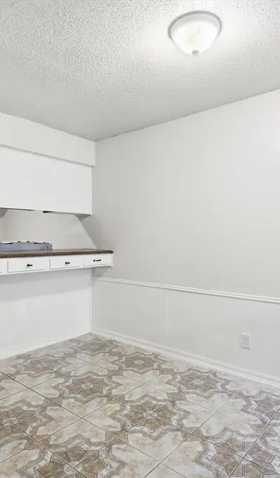 756 E Pecan Street, Hurst TX 76053