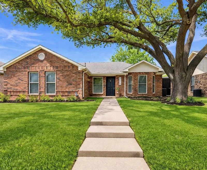 6605 Bluebonnet Drive, Rowlett TX 75089