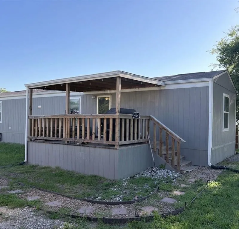 434 Valley Ridge Drive, Bridgeport TX 76426