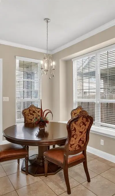 510 Garden Avenue, Euless TX 76039 - Photo 4