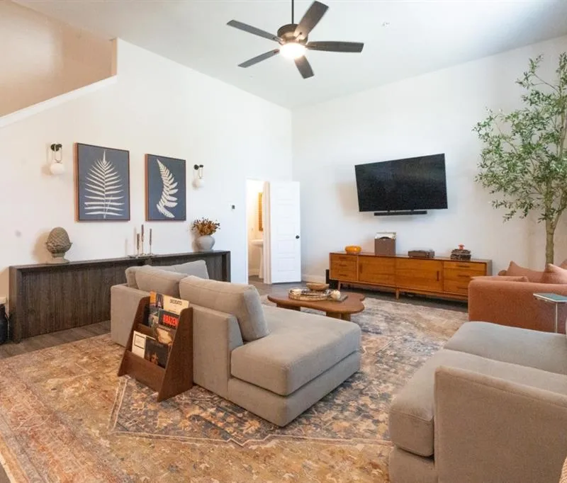 532 E 2nd Street, Irving TX 75060
