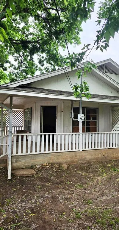 417 W Huffman Street, Krum TX 76249 - Photo 2