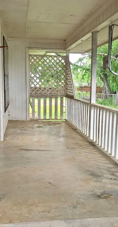 417 W Huffman Street, Krum TX 76249 - Photo 4
