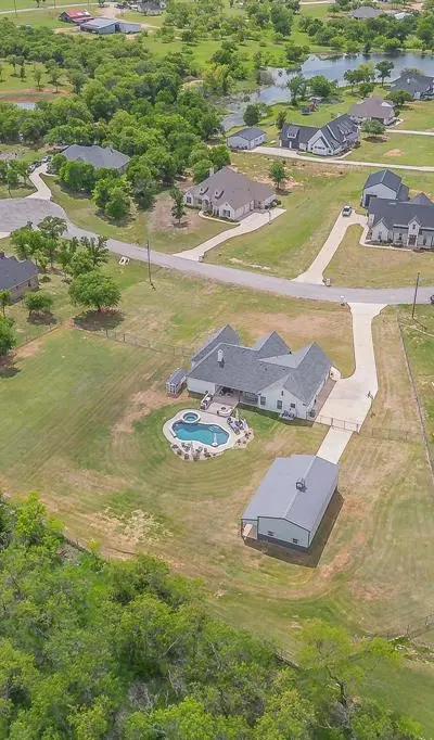 105 Hondo Circle, Millsap TX 76066 - Photo 2