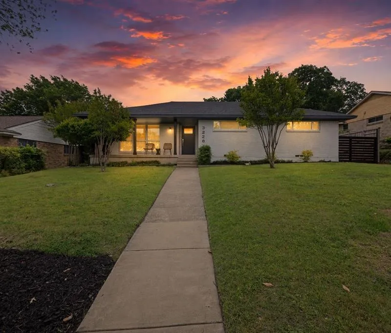 3228 Cedarcroft Lane, Dallas TX 75233