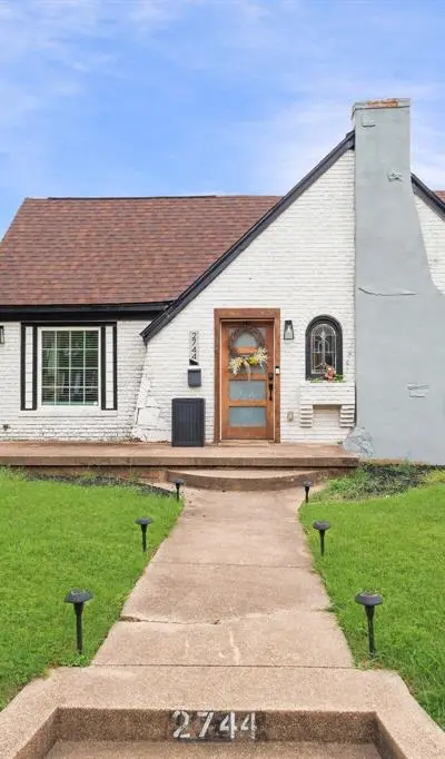 2744 Catherine Street, Dallas TX 75211 - Photo 2