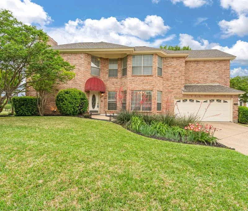 5956 River Bend Drive, Benbrook TX 76132