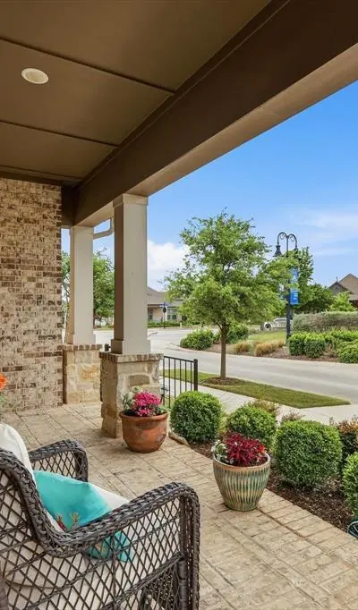 4817 Beaver Creek Drive, Arlington TX 76005 - Photo 4