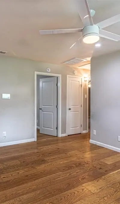 4447 Moler Street, Dallas TX 75211 - Photo 4