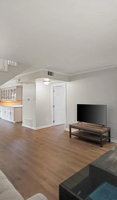 370 Westview Terrace, Arlington TX 76013 - Photo 3