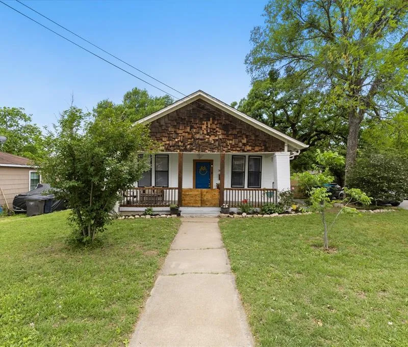3000 Haynie Street, Fort Worth TX 76112