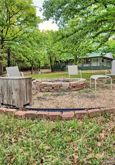 186 County Road 429, Muenster TX 76252 - Photo 2