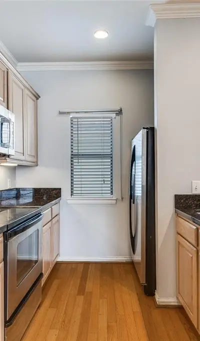 2407 Stutz Drive # B5, Dallas TX 75235 - Photo 4