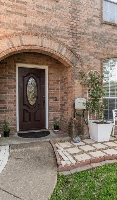 2312 Green Mere Drive, Arlington TX 76001