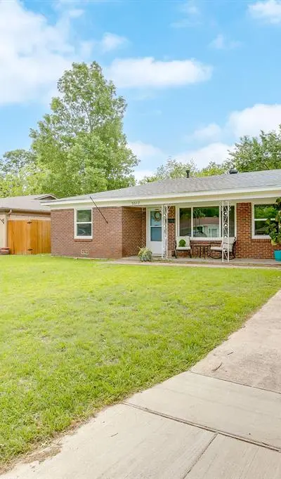 5517 Volder Drive, Fort Worth TX 76114 - Photo 2