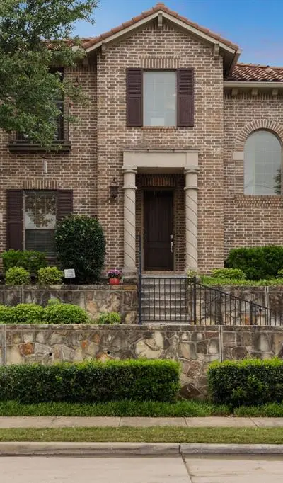 7011 Nueces Drive, Irving TX 75039