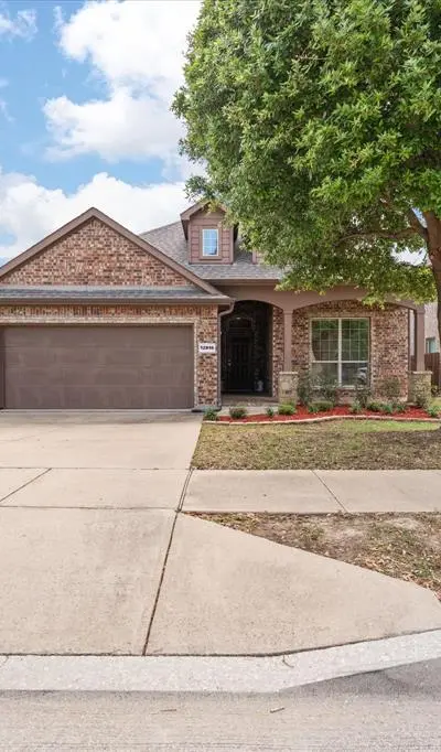 12816 Breckenridge Court, Fort Worth TX 76177 - Photo 2