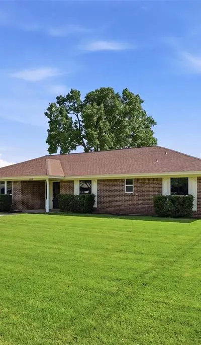 1006 Trophy Club Drive, Trophy Club TX 76262 - Photo 2