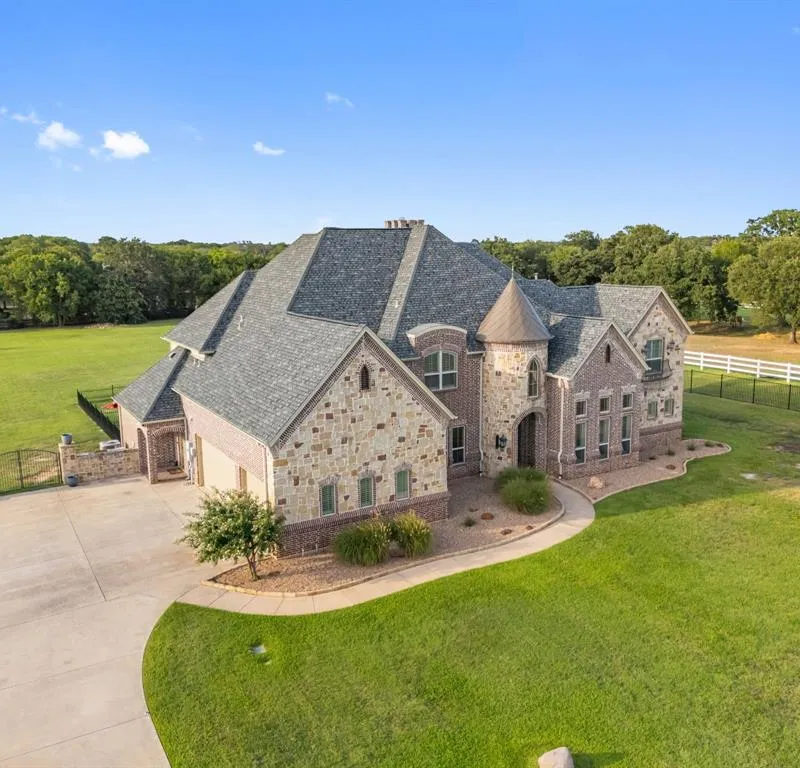 1311 Appaloosa Circle, Bartonville TX 76226