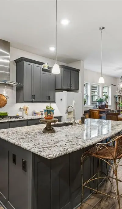 4717 Beaver Creek Drive, Arlington TX 76005 - Photo 2