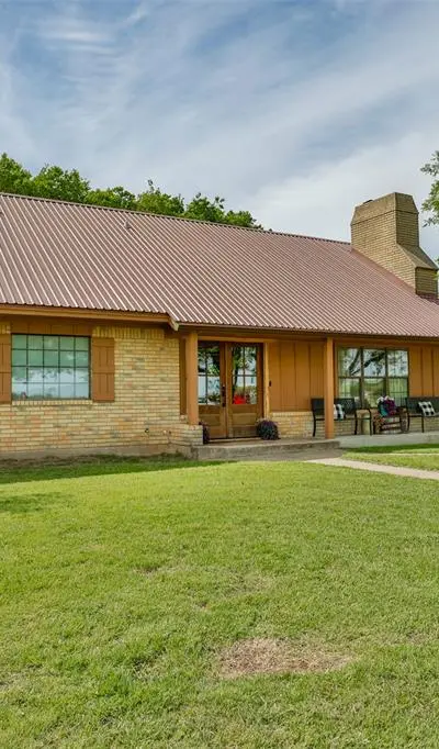 899 S Pecan Street, Muenster TX 76252 - Photo 2