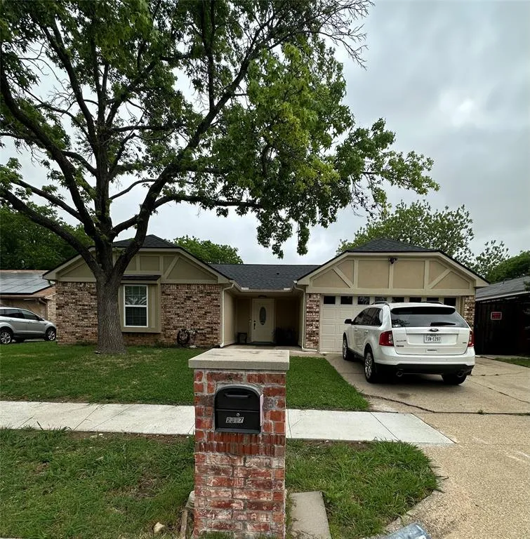 2317 Springridge Drive, Arlington TX 76014