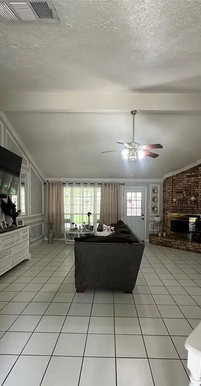 2317 Springridge Drive, Arlington TX 76014 - Photo 2