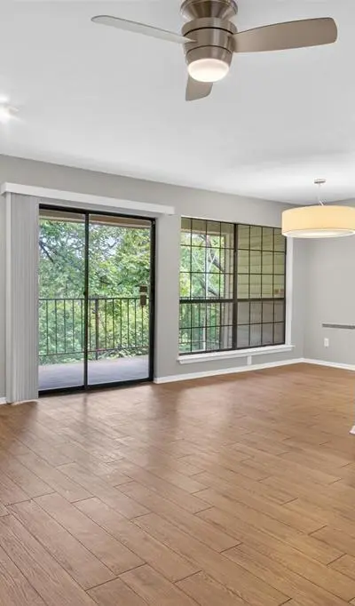 2505 Wedglea Drive # 238, Dallas TX 75211