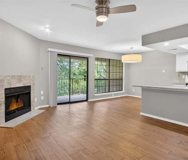 2505 Wedglea Drive # 238, Dallas TX 75211
