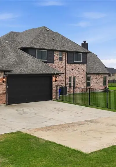 1053 Hickory Lane, Howe TX 75459