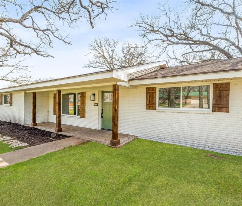 401 NW 32nd Street, Mineral Wells TX 76067