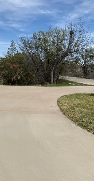 543 Islet Drive, Runaway Bay TX 76426 - Photo 4