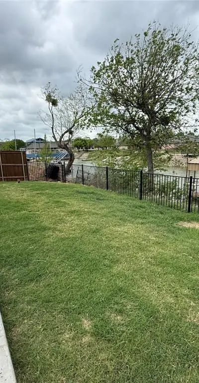 543 Islet Drive, Runaway Bay TX 76426 - Photo 5